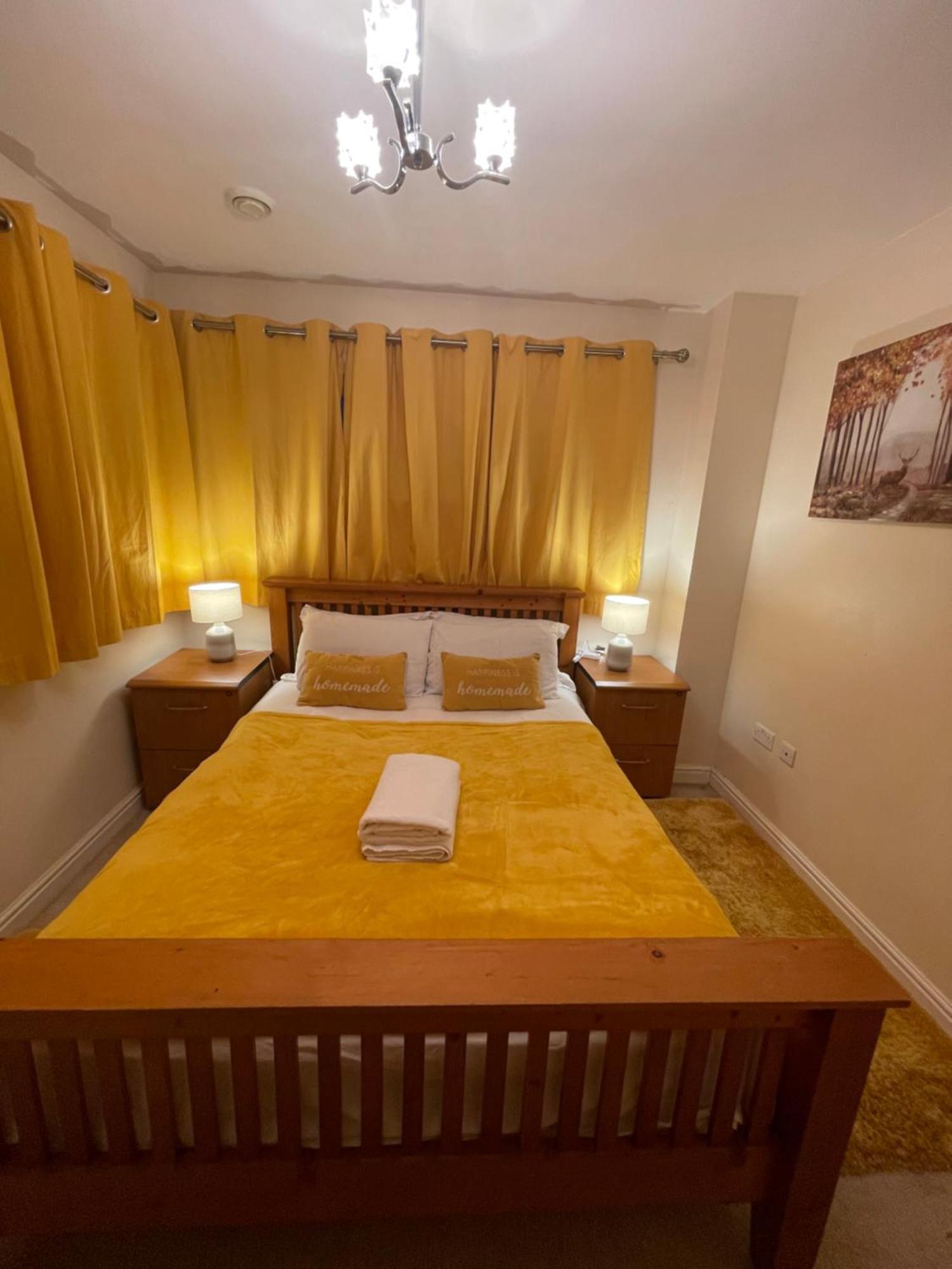 Holiday Home In Cardiff. Sleeps 6 Екстериор снимка