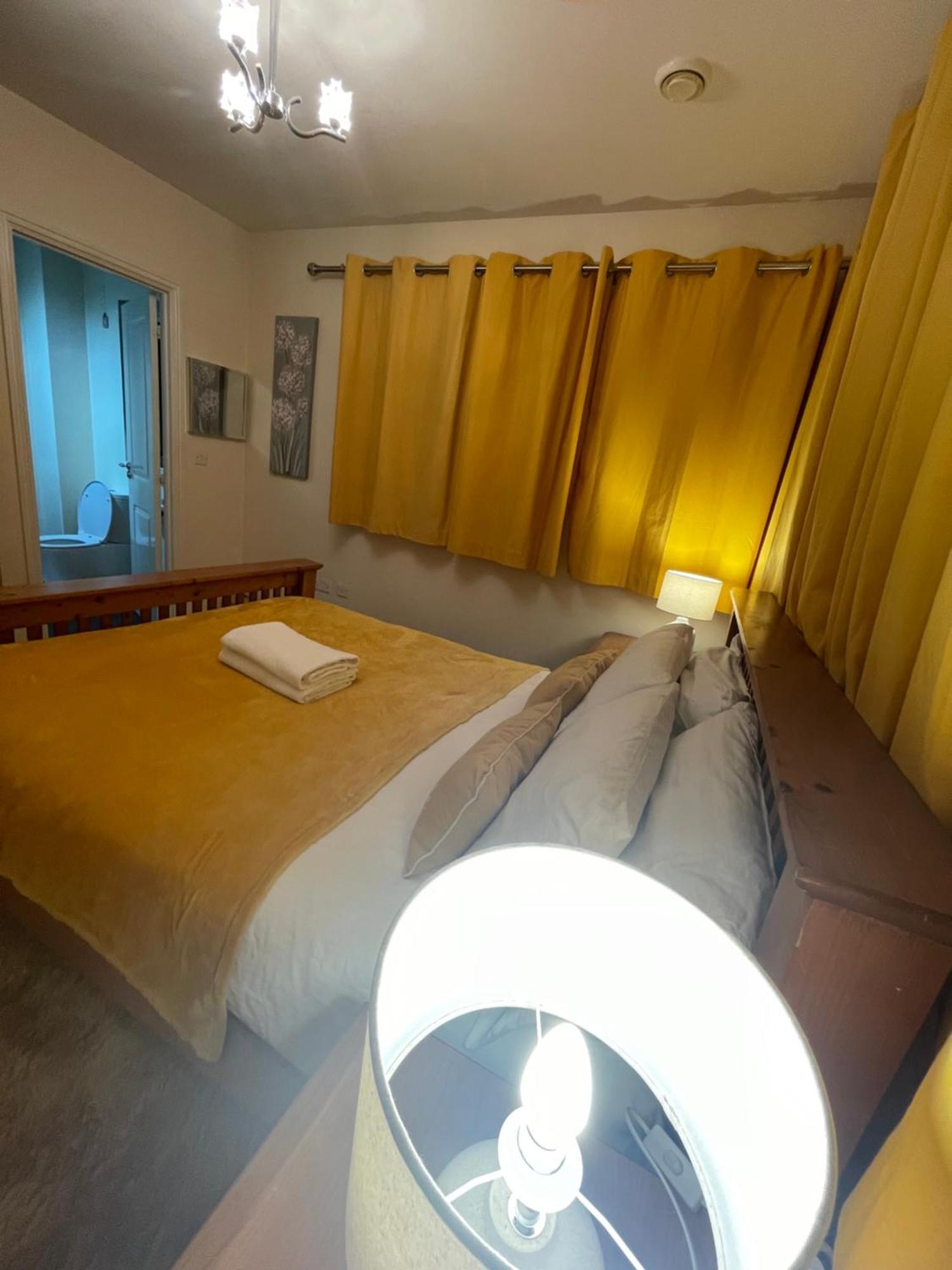 Holiday Home In Cardiff. Sleeps 6 Екстериор снимка