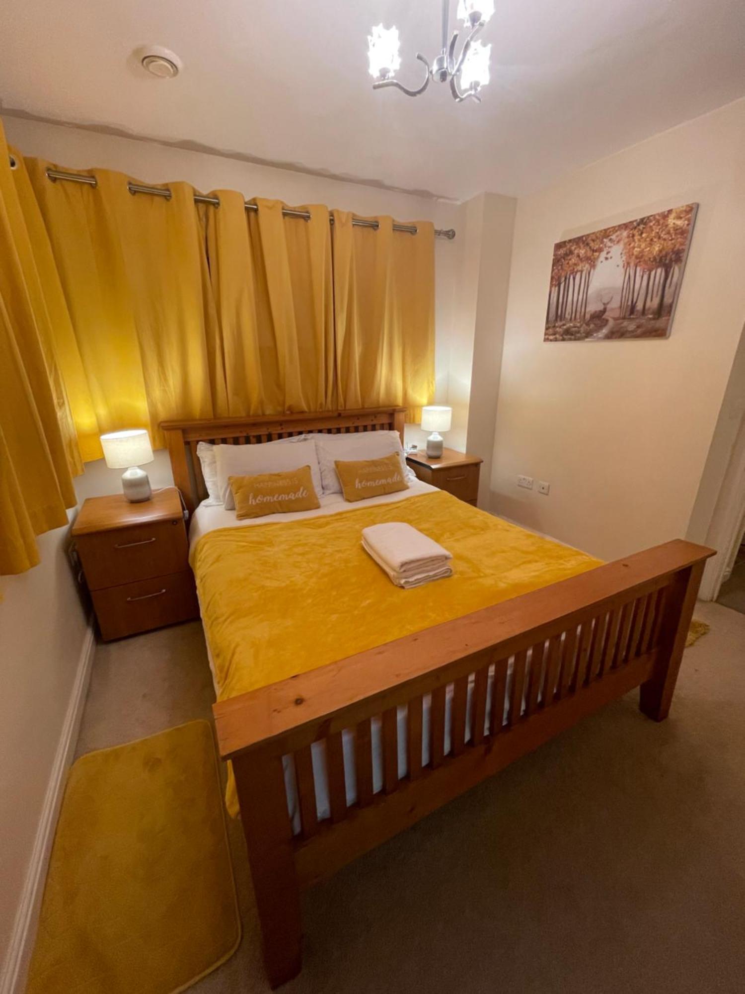 Holiday Home In Cardiff. Sleeps 6 Екстериор снимка